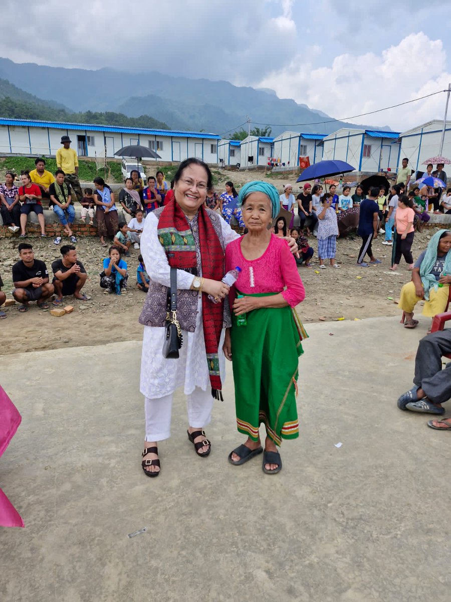 ManjulaDas16's tweet photo. I have witnessed the situation of tragedy, remorse and cry of the people of Manipur, similar to the situation people of erstwhile Hindustan had faced during partition. I have tried at my own capacity to see a smile on their faces with a hope of positivity. https://t.co/AlqmGyoJiD