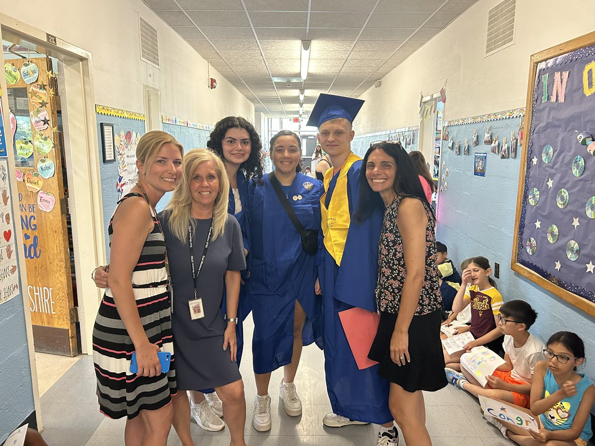 Team McShire tweet media