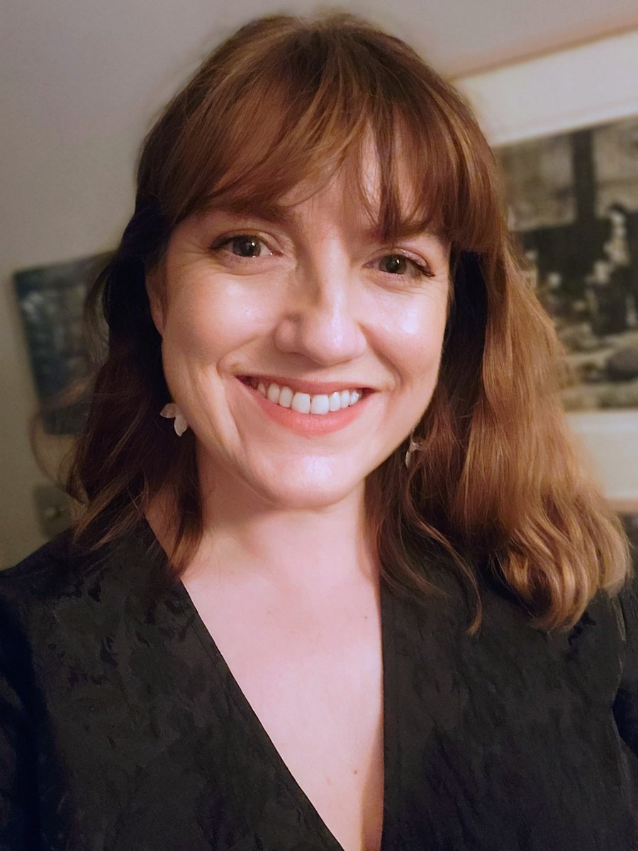 We're delighted to reveal the three judges for this year's AIB Young Portrait Prize. 

A big welcome to Ashwin Chacko, Emmalene Blake and Sheena Barrett!

Find out more about them below, and don't forget to get your entries in by this Friday, 21 June.

nationalgallery.ie/explore-and-le…