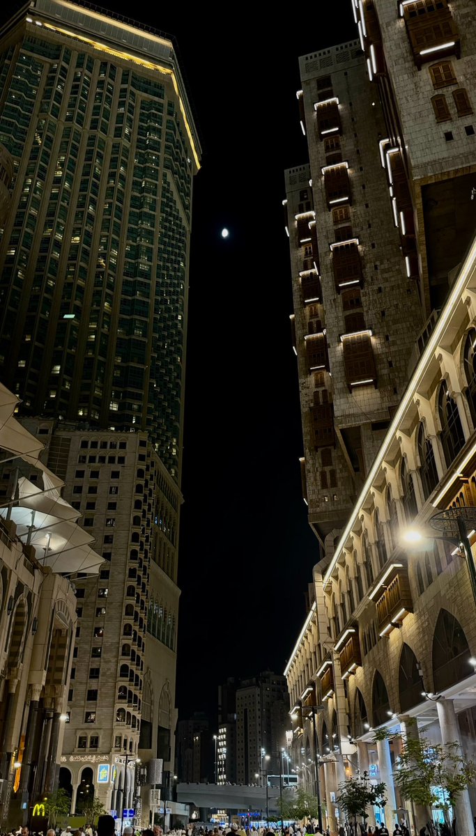 (وَآخِرُ دَعْوَاهُمْ أَنِ الْحَمْدُ لِلَّهِ رَبِّ الْعَالَمِينَ)

الحمدلله على التمام والكمال، والحمدلله على خدمة ضيوف الرحمن، انتهت أعظم أيام بين الحجاج فالحمدلله الذي أصطفاني من بين خلقه لخدمة حجاجه الملبين له الحمد دائما وابدا 🤍🕋