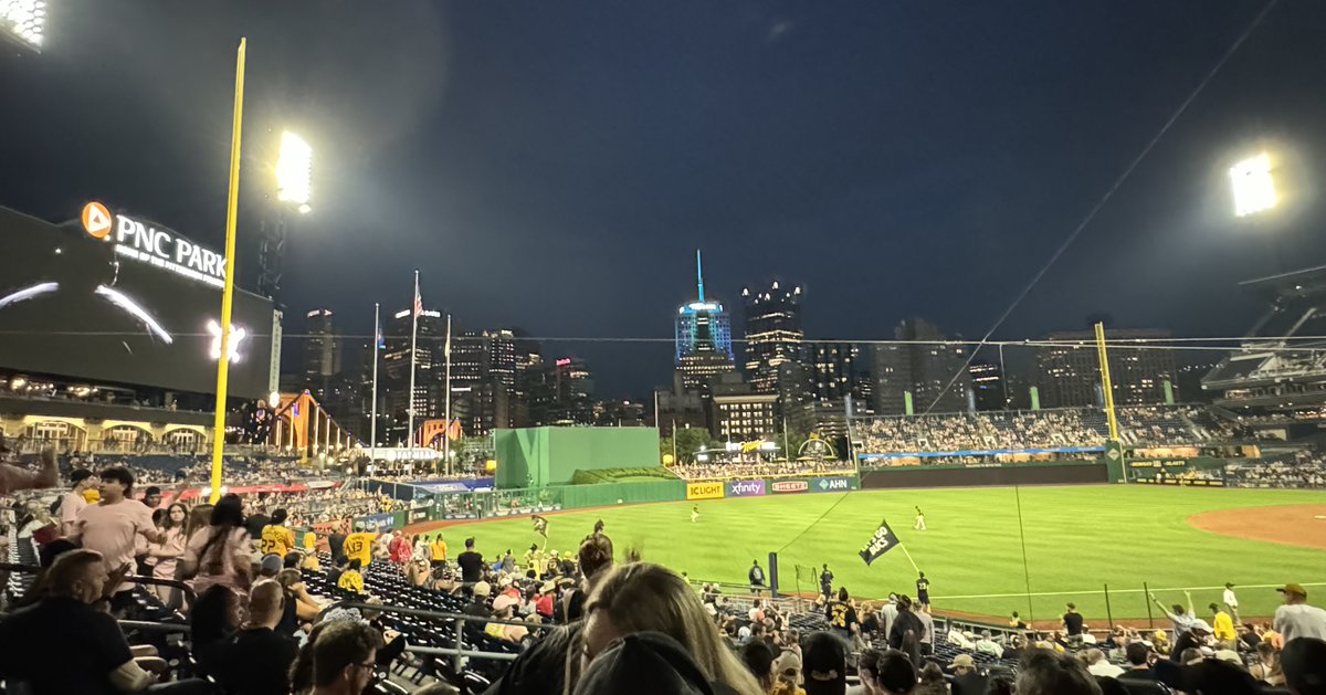 PittREAACT's tweet photo. Some of the REAACT team had such a blast at last night's @Pirates game! Go bucs! ⚾️☠️🍿

@carlamazefsky @ligiaantezana @S_Sivathasan https://t.co/XKzLC9zJjh