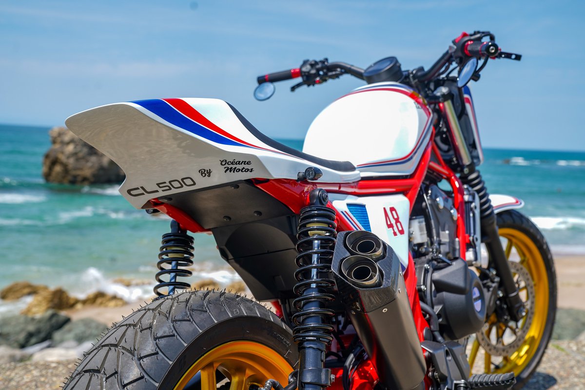 Entire_Cover's tweet photo. .@HondaUKBikes wowed the crowd at Wheels and Waves 2024 with an army of custom CL's... π€©
They're all so iconic, we can't pick a favourite! What's yours? π
#EntireCover #Motorcycles #WheelsNWaves #Honda https://t.co/qMsF8XnUqE