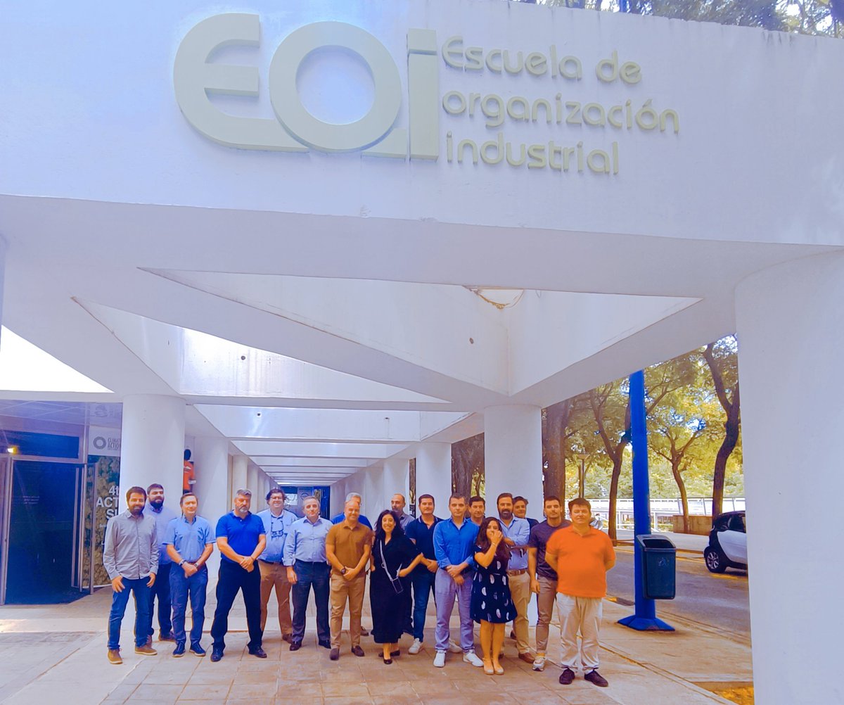 ATELAN_es's tweet image. Hoy hemos acompañado a los alumnos entre los que se encuentran directivos de algunas de nuestras empresas socias, en el #curso superior en #dirección y #liderazgo para el sector #TIC organizado y celebrado por @eoi @AgenciaDigAnd y @AndaluciaVuela 

¡Enhorabuena a todos!