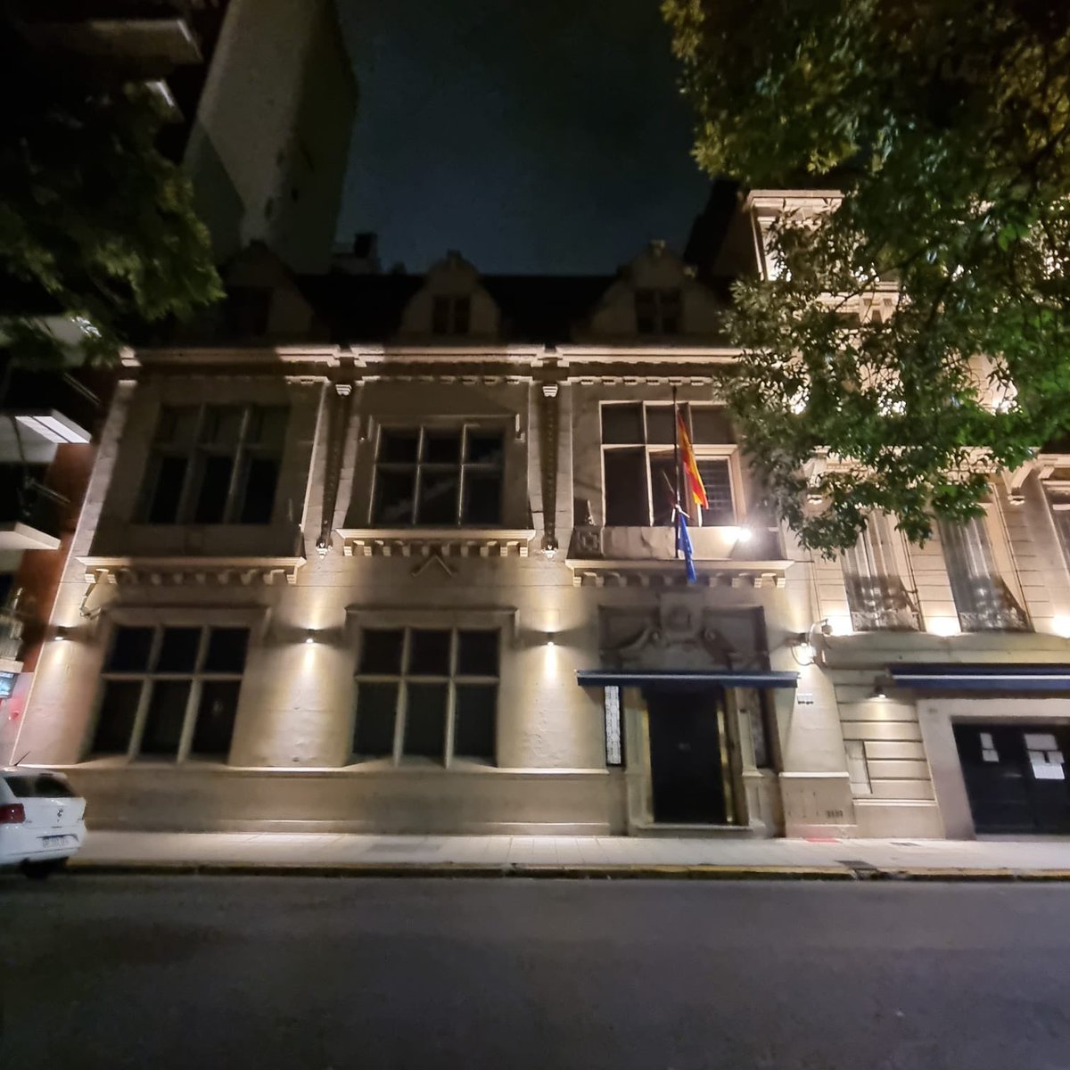 CGEspBuenosAires (@cgespbsaires) on Twitter photo Seguimos impulsando a fondo la LMD (“Ley de Nietos”): hoy habilitamos 15.000 nuevos IDUs!
Le recordamos que toda la información sobre la LMD está disponible en nuestra web (incluyendo el último IDU en ser habilitado)👇🏻
exteriores.gob.es/Consulados/bue…
🇦🇷🤝🇪🇸 <a href="/MAECgob/">Ministerio de Asuntos Exteriores, UE y Cooperación</a> <a href="/crebuenosaires/">CRE Buenos Aires</a> Seguimos impulsando a fondo la LMD (“Ley de Nietos”): hoy habilitamos 15.000 nuevos IDUs!
Le recordamos que toda la información sobre la LMD está disponible en nuestra web (incluyendo el último IDU en ser habilitado)👇🏻
exteriores.gob.es/Consulados/bue…
🇦🇷🤝🇪🇸 <a href="/MAECgob/">Ministerio de Asuntos Exteriores, UE y Cooperación</a> <a href="/crebuenosaires/">CRE Buenos Aires</a>