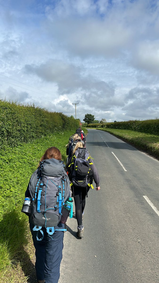 Felsted DofE tweet media