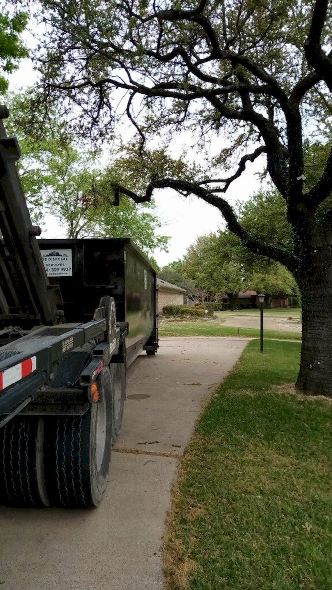 DB_Disposal's tweet photo. Our dumpster container rental service offers various sizes to fit your project needs. Keep your worksite clean and organized with our reliable and convenient rentals. Follow our social media channels for updates! #DumpsterContainerRental

https://t.co/AIHRFjSOD3 https://t.co/b15PVzoK34