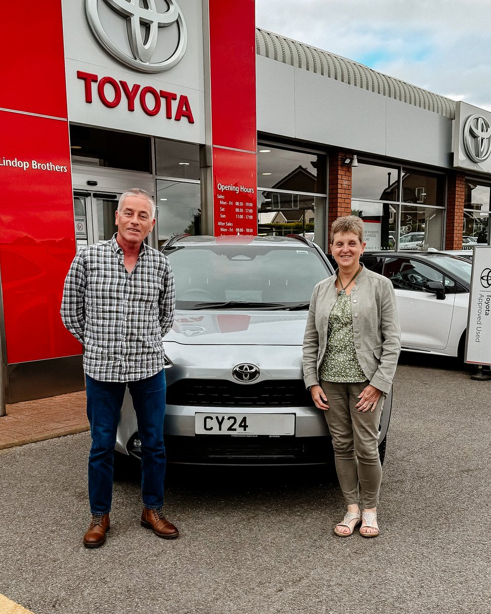 Congratulations to Mr and Mrs Walton! 🎉

They recently collected this brand new Yaris Cross hybrid from saleswoman Rachel Clays at Lindop Toyota Wrexham. 😍

We wish them all the best with their new Toyota! 😊

#Toyota #YarisCross #Hybrid #Wrexham