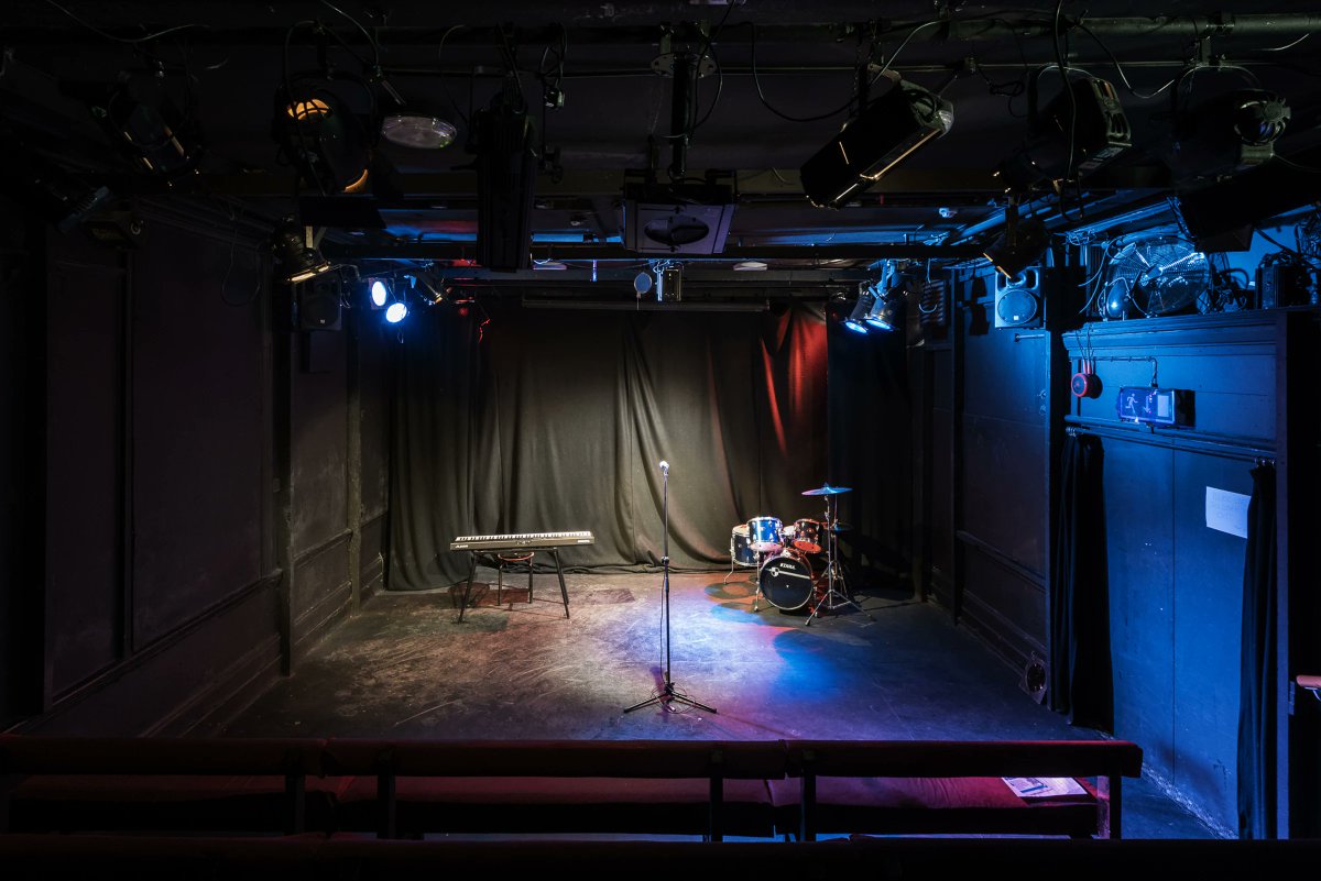 Etcetera Theatre (@etceteratheatre) on Twitter photo Discounted slots during July for any shows performing at the Edinburgh Fringe <a href="/edfringe/">Edinburgh Festival Fringe</a> are now available to book! Get in touch admin@etceteratheatre.com Discounted slots during July for any shows performing at the Edinburgh Fringe <a href="/edfringe/">Edinburgh Festival Fringe</a> are now available to book! Get in touch admin@etceteratheatre.com