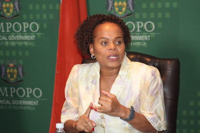 MathonsiMedia's tweet photo. Premier Ramathuba Names New Limpopo Executive Council 

She concluded by affirming her confidence in the council’s ability to lead with integrity and deliver tangible results for the community. 

https://t.co/V0PyOMqnQM https://t.co/UjQBAB9hjQ