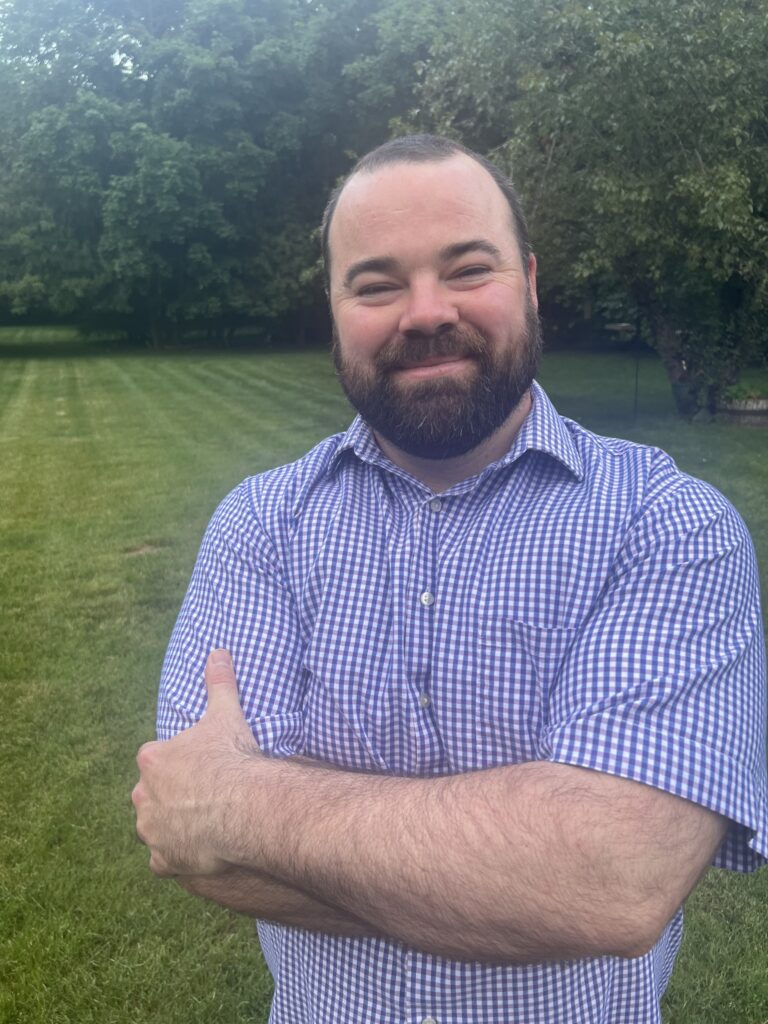 MANSFIELD – As part of Mansfield Public Schools' Educator Spotlight series, Superintendent Teresa Murphy would like to recognize Mansfield High School History Teacher Robert MacDonald for years of service to Mansfield Public Schools. mansfieldschoolnews.com/2024/06/18/man…