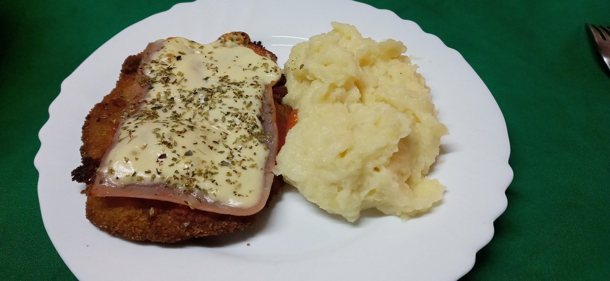 Bs y milanesa con puré Arg. Papá!