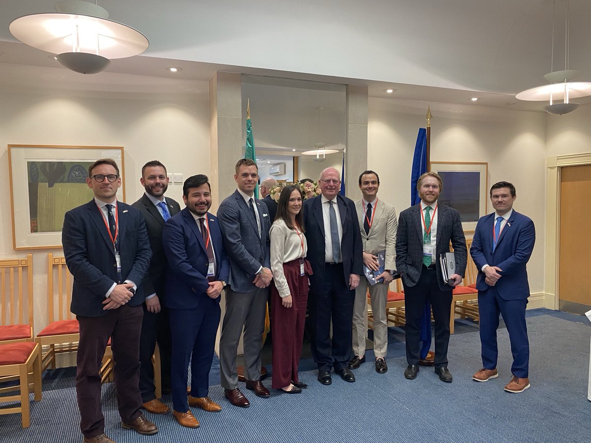 SenatorMcDowell's tweet photo. Delighted to host officials from the US House Foreign Affairs Committee in Leinster House today to discuss Irish, US and European political matters 🇮🇪 🇺🇸 ⁦@USEmbassyDublin⁩ ⁦@OireachtasNews⁩ https://t.co/Dk8Rbw0Qjp