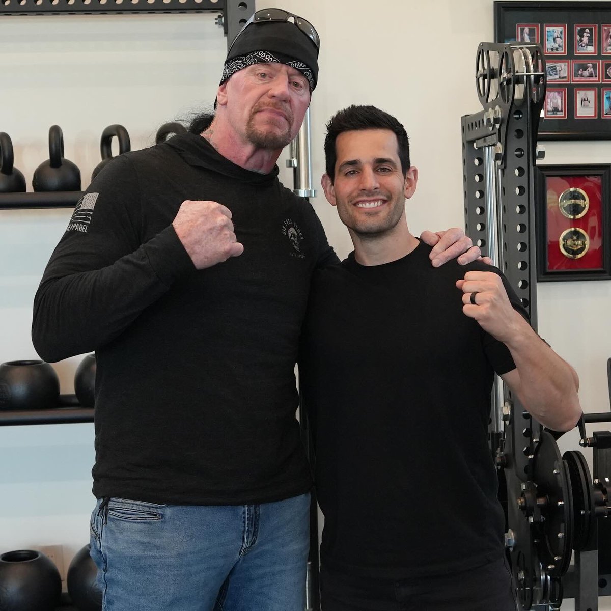 Safe to say this is one of my favorite episodes we’ve ever recorded! 

<a href="/undertaker/">Undertaker</a> is hilarious and tells the absolute best stories! Our 2 hour conversation is up now on YT or anywhere you listen to podcasts 🙌

Watch or listen here: podcast.chrisvanvliet.com/the-undertaker…