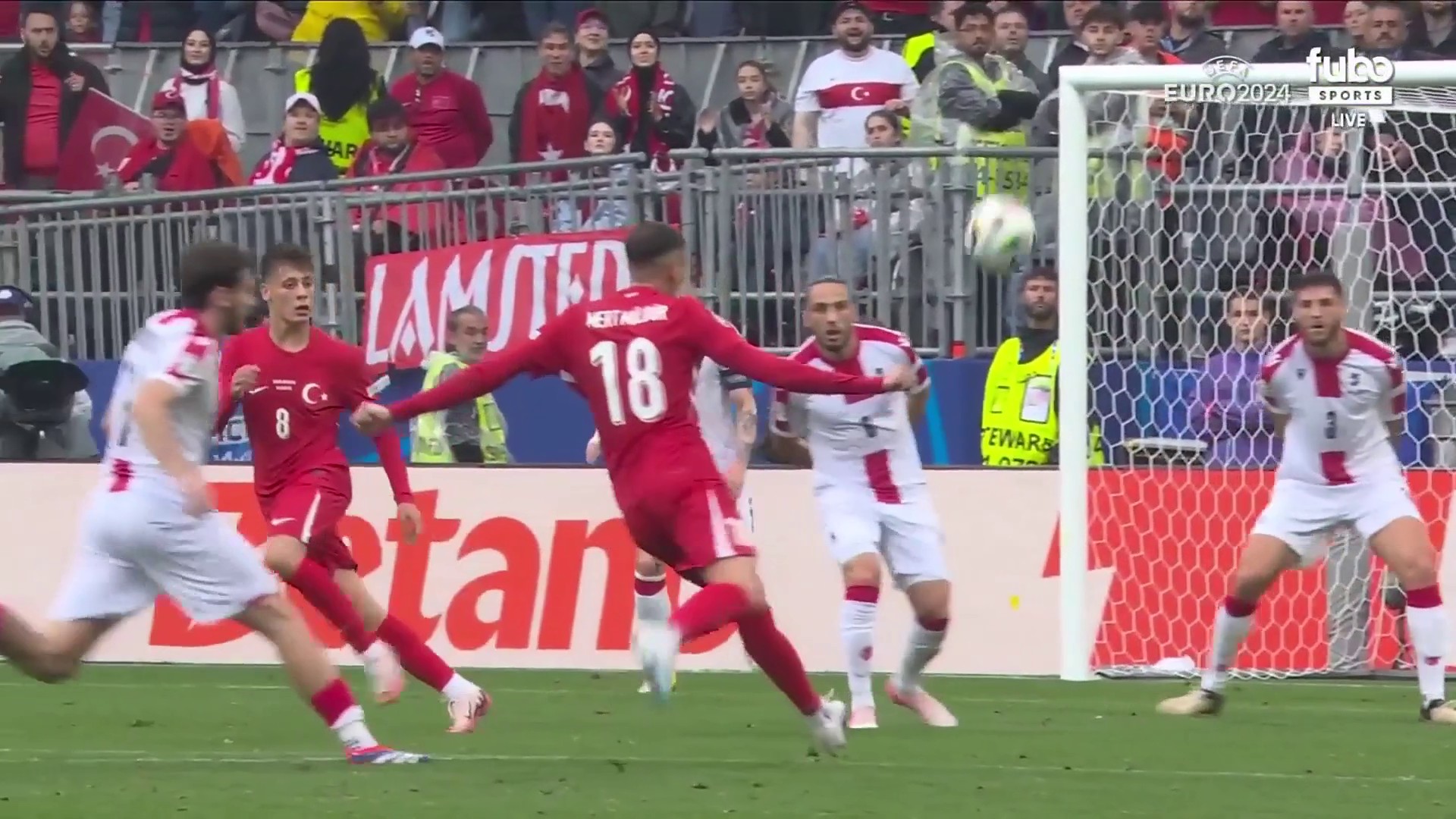 GOOOOAAAL FOR TURKEY!!! 🇹🇷What a volley from Mert Müldür! 👏
