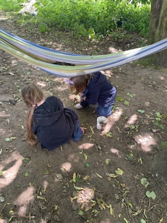 NectonFS's tweet image. A busy creative afternoon with Elm class, leaf printing, den building and muddy play. @NectonEYFS  such a pleasure to share your world of play.