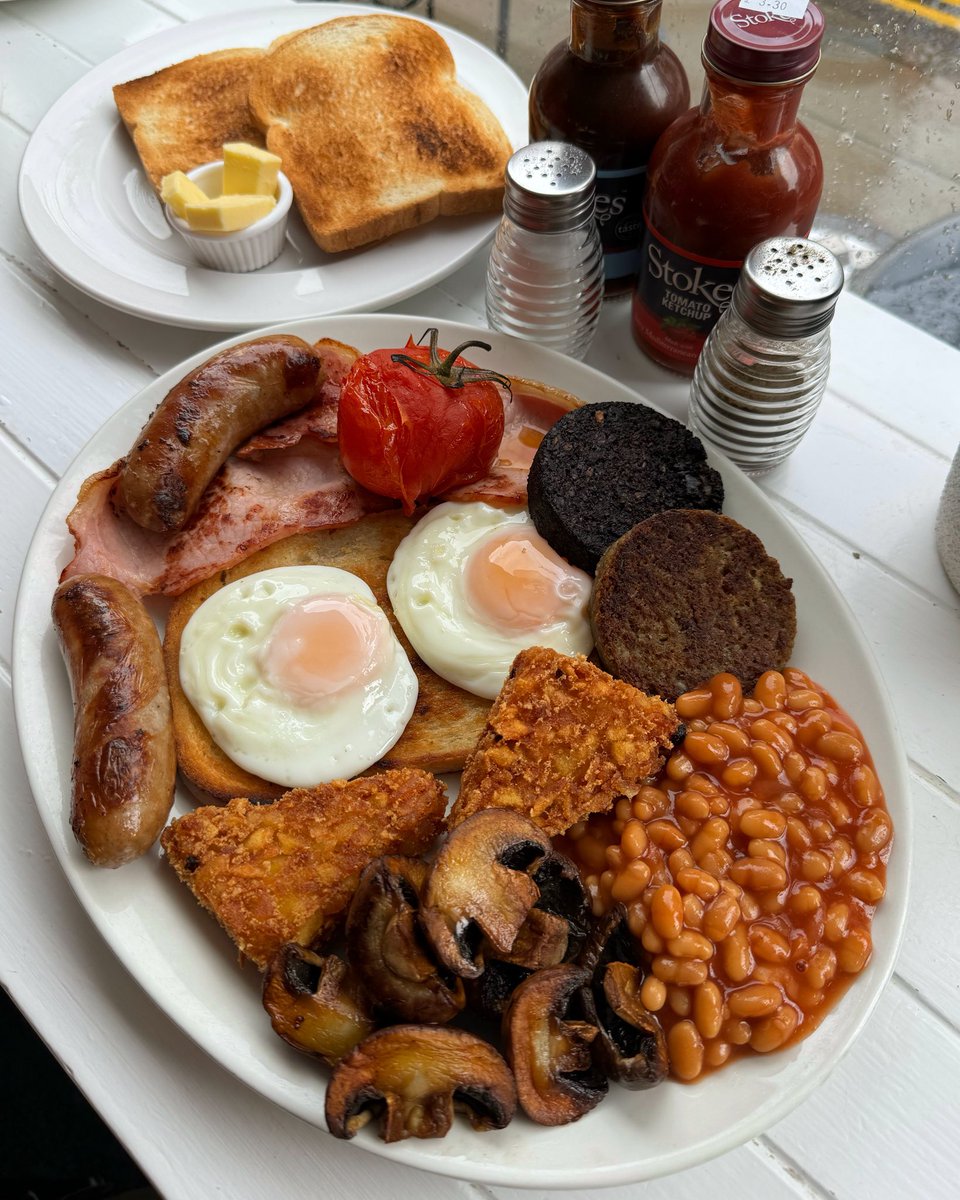 Fry up inspector (@fryupinspector) on Twitter photo When you’re craving a decent breakfast in Norwich nothing quite beats breakfast <a href="/thestreetcafe96/">norwichstreetcafe96</a> . Here we have the Bumper breakfast w/ <a href="/fruitpigcompany/">Fruit Pig Company</a> black and white pudding. Always beautifully cooked and presented with a choice of Stokes Sauces available. #breakfast #fryup When you’re craving a decent breakfast in Norwich nothing quite beats breakfast <a href="/thestreetcafe96/">norwichstreetcafe96</a> . Here we have the Bumper breakfast w/ <a href="/fruitpigcompany/">Fruit Pig Company</a> black and white pudding. Always beautifully cooked and presented with a choice of Stokes Sauces available. #breakfast #fryup