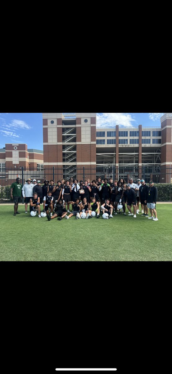 Cowboy clash champs! Love this team. <a href="/joebobclements/">Joe Bob Clements</a> <a href="/CoachJG_/">Justin Gordon</a> <a href="/NNFootball/">Norman North Football</a>