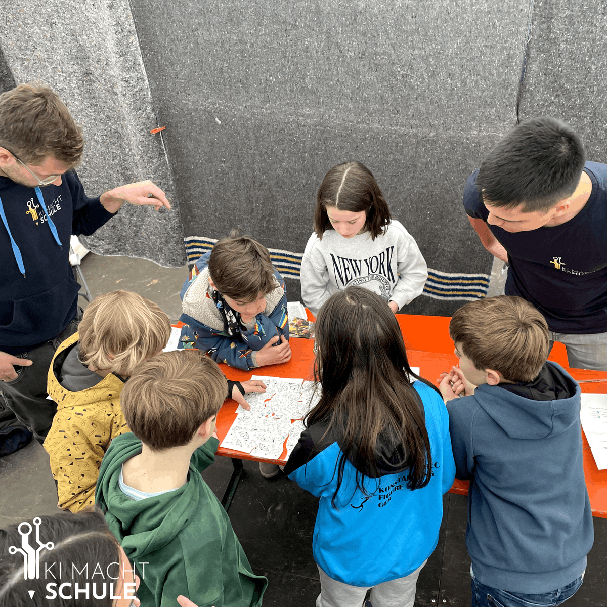 +++Ein Tag voller Inspiration und Innovation: Der Girls' Day und die Explore Science Mainau+++

Beim Girls' Day und bei der Explore Science Mainau zeigen wir, dass MINT keine Grenzen kennt und fördern das Interesse an Technik und Naturwissenschaften.