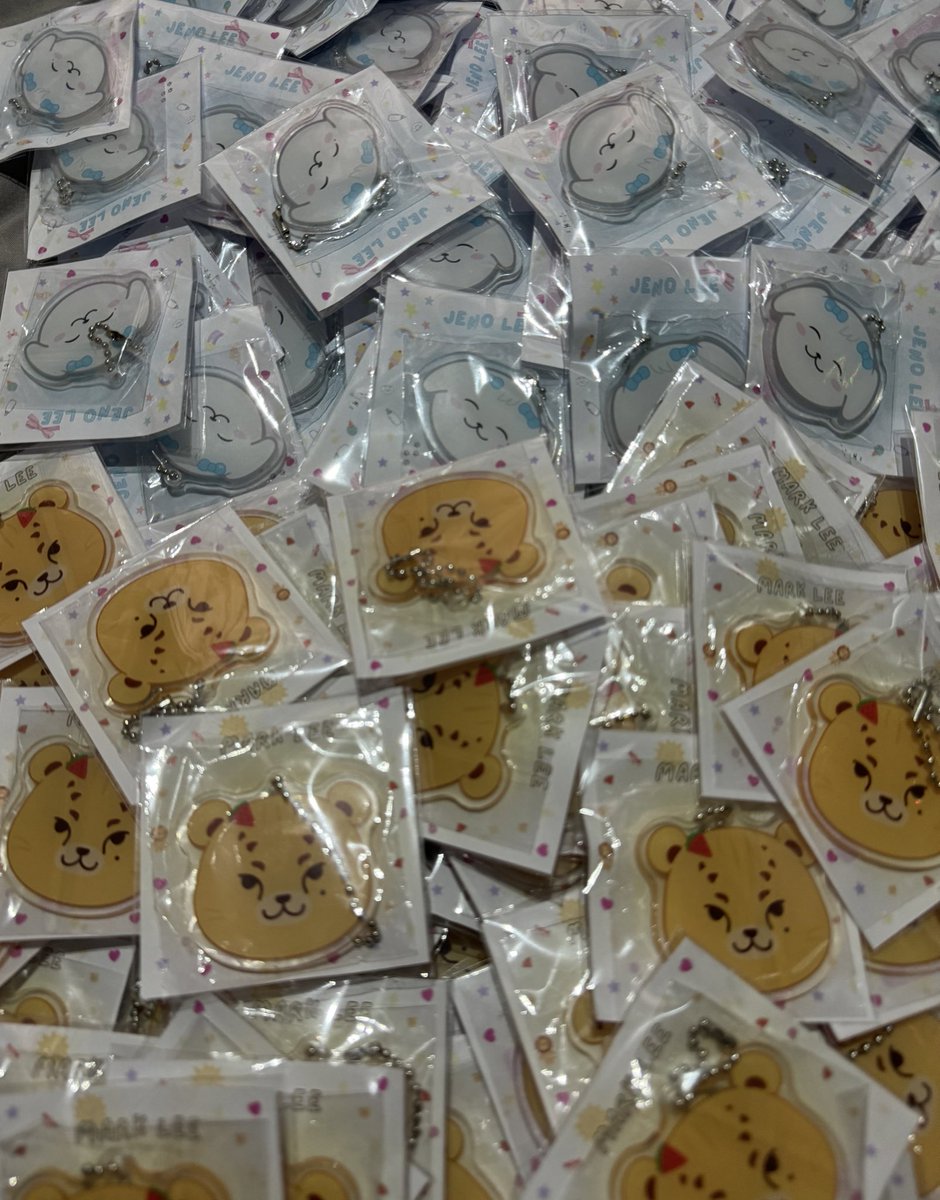 jjenjaeh's tweet photo. °•.★ pls kindly rt °•.★

GIVEAWAY Keyring˚₊·—̳͟͞͞♡

🐯Mark lee 50ea/day
🐶Jeno Lee 50ea/day

Date: 22-23june
Time: tba
Location: rajamangala national stadium

มารับกันเยอะๆน้าค้าา🫶🏻💕

#THEDREAMSHOW3_in_BKK
#NCTDREAM_THEDREAMSHOW3_in_BKK https://t.co/zrydK9CP0s