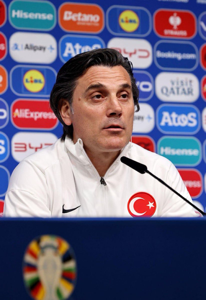 🇹🇷Efor kontrolü günümüz futbolunda daha fazla ön plana çıkan hassas bir nokta..

Baskı zamanlaması çok önemli..

Fiziksel oyun ve atletizm vazgeçilmez iki futbol kavramı. 

Sürekli baskılı oyun oynayamayız, eforu kontrol etmeliyiz..

#Euro2024