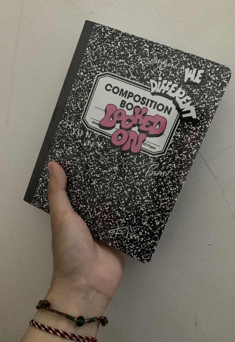 Win2x_JinnyPark's tweet image. Thankyou ya kak! Album nya udah sampe!
💕💕 #vvup #lockon #dodoomchit