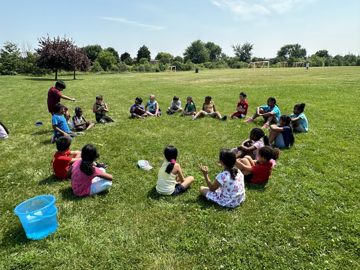 BlanasMrs's tweet photo. Students had so much fun at our Teddy Bear Picnic! https://t.co/pT1eTewNuc