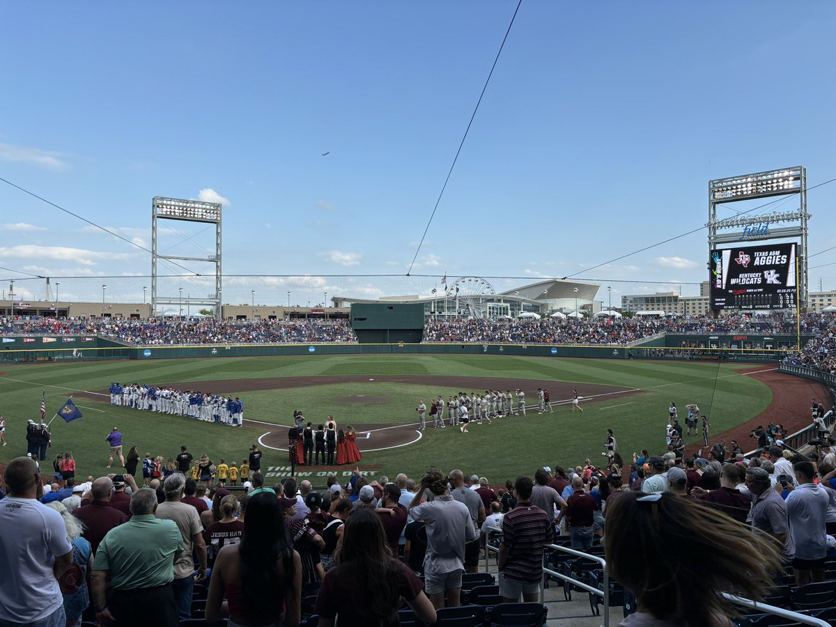 MJ_Johnson17's tweet photo. Well, that was a blast! If you are a baseball person, Omaha is a an absolute must! 3 games in 2 days! Thank you to my Uncle Rick for the incredible trip! #MCWS #BucketListItem✅ https://t.co/DcLHVLdxVS