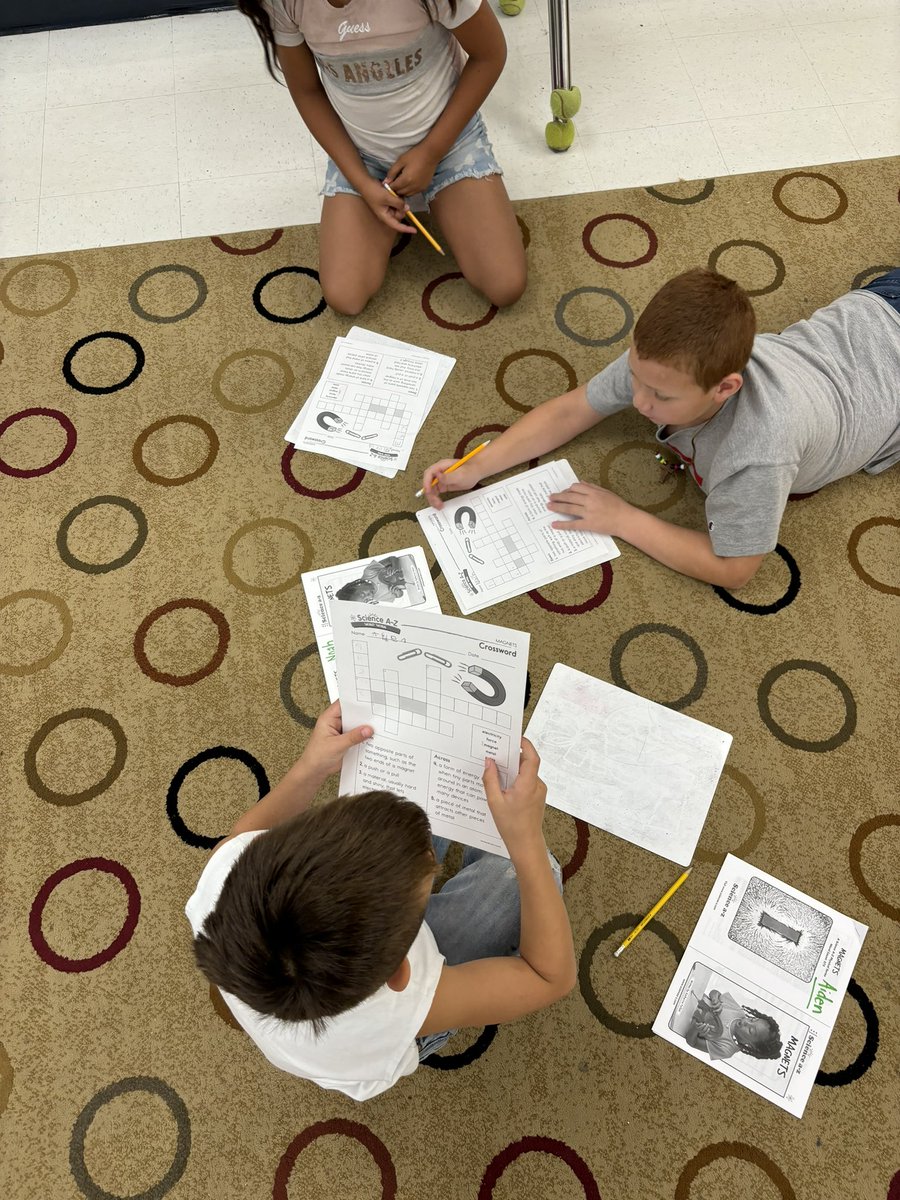 We’re making some great progress here <a href="/DeltonaLksElem/">Deltona Lakes Elem</a>!! Reading skills with science texts! WIN! WIN! <a href="/ElemSci/">VCSElemSci</a> <a href="/volusiaschools/">Volusia County Schools</a>