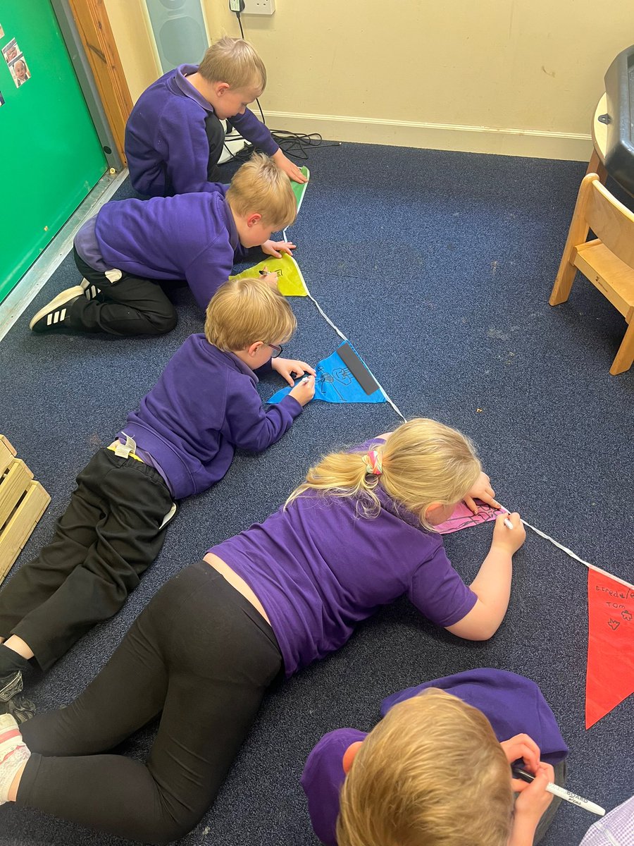 MissMorgan_7's tweet photo. Today we decorated gala day flags to hang outside in preparation for Saturday 💜💙 https://t.co/1NAQxSyhWR