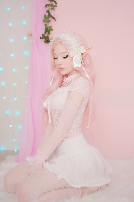 Innocent elf girl? https://t.co/cCPJZSAGMj