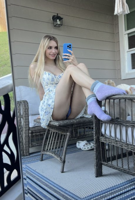 tell me about your day! https://t.co/fKDyaTDPEN