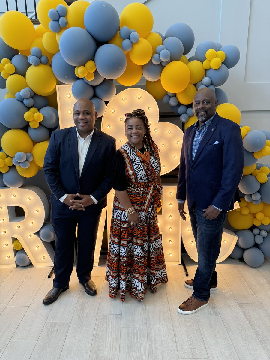 WUMCRC's tweet image. The new @rmhcstl in #FPSE is now open. Great Ribbon Cutting ceremony today