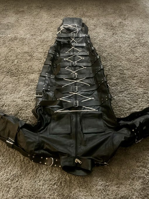 Real Leather Body Bag For Sale   Used 2x In perfect condition Paid $500 Only asking $200 + cost of shipping  DM<a href="/tag/femdom"class="tags"><span>#femdom</span></a><a href="/tag/fetish"class="tags"><span>#fetish</span></a><a href="/tag/findom"class="tags"><span>#findom</span></a><a href="/tag/vegasdomme"class="tags"><span>#vegasdomme</span></a>