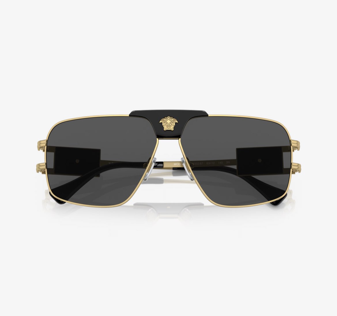 akintollgate's tweet photo. Ojude Oba Sunglasses Edition 🔥
🕶️: Versace O2251 Aviators 
💰: $395 

#ojudeobasunglasses #houseoflunettes #sunglassesbaron https://t.co/8JHhgKwo5q