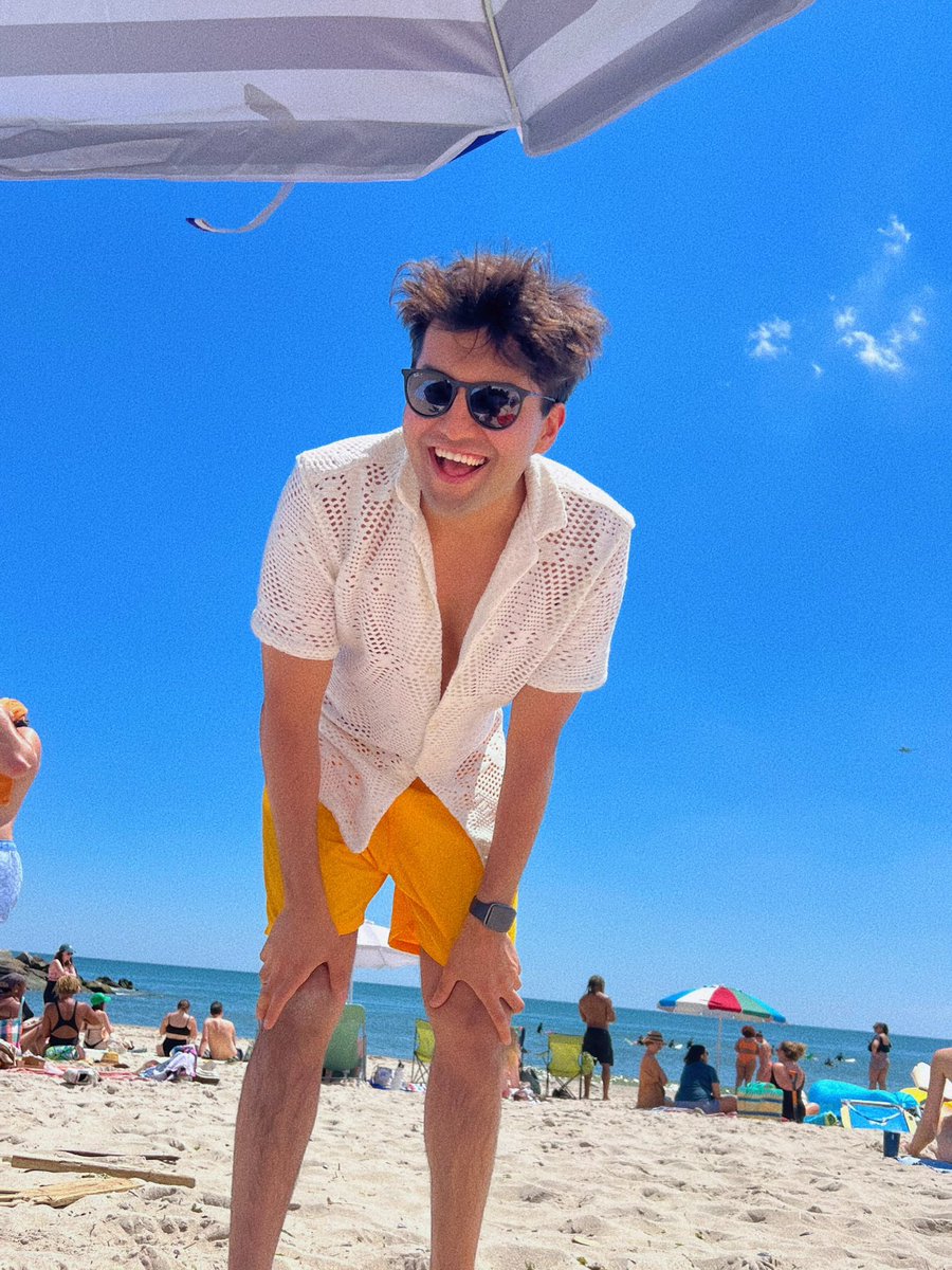 sidsethsings's tweet photo. this weather got a not beach boy to the beach #heat #summer #newyork #beachboy https://t.co/QUEA1GFJiF