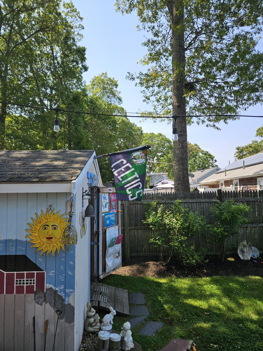 CHAMPIONSHIP FLAG FLYING.