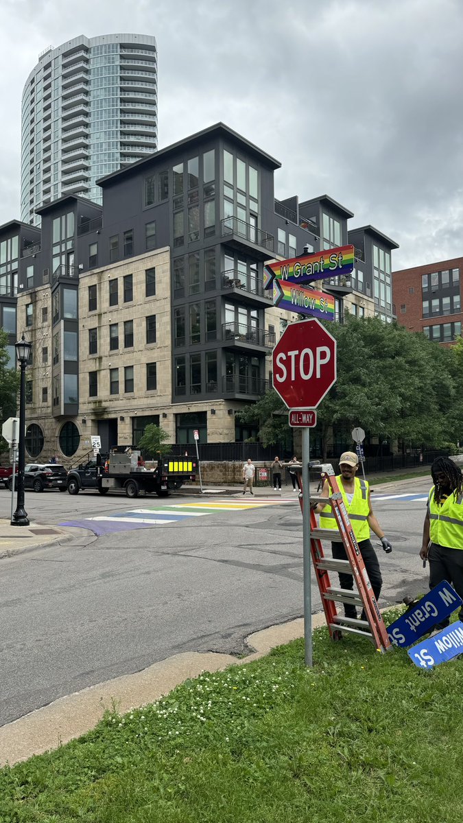 CityMinneapolis's tweet photo. 🏳️‍🌈 Public Works rolled out some new street signs near Loring Park ahead of @twincitiespride weekend! The rainbow crosswalks got a fresh coat of paint, too! https://t.co/dAZv9m5oqb