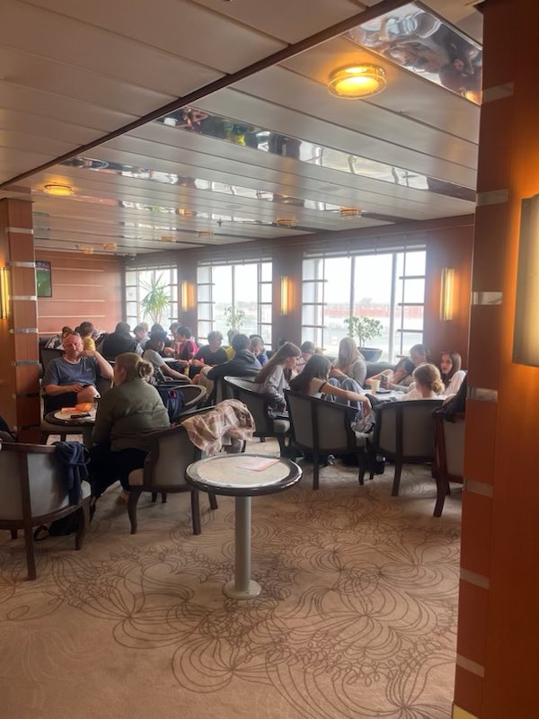 🇧🇪 Battlefields 🇧🇪

The Battlefields trip have been travelling all day but have now arrived at their hotel.

Tomorrow the exploring begins!

🇧🇪🇧🇪🇧🇪🇧🇪🇧🇪🇧🇪