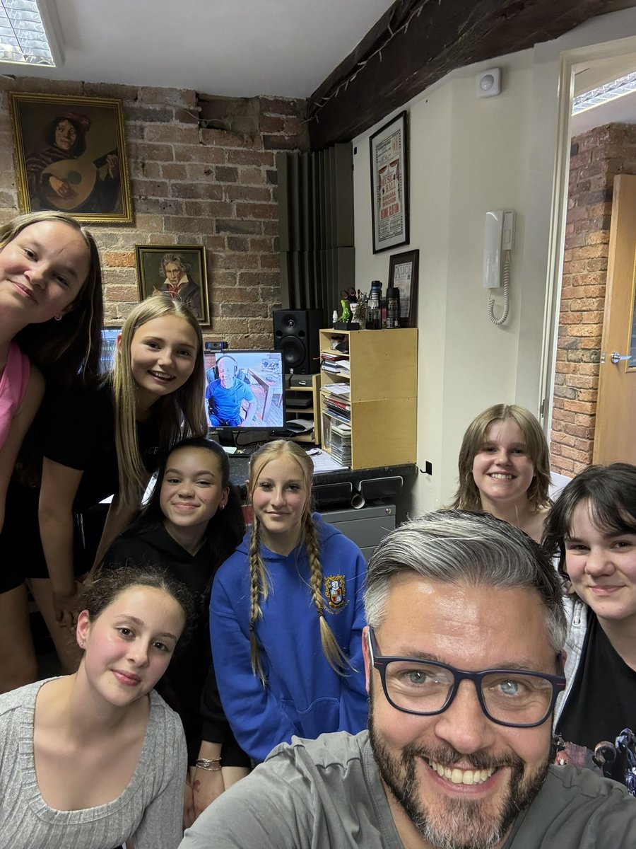 Musicline Musicals (@mlmusicals) on Twitter photo We had some of the @wingstheatreschool gang in for a little extra special and super exciting project today! You can just make out <a href="/stevetitford/">Steve Titford</a> engineering the session remotely… from the Canary Islands! Thanks everyone! ☺️ We had some of the @wingstheatreschool gang in for a little extra special and super exciting project today! You can just make out <a href="/stevetitford/">Steve Titford</a> engineering the session remotely… from the Canary Islands! Thanks everyone! ☺️