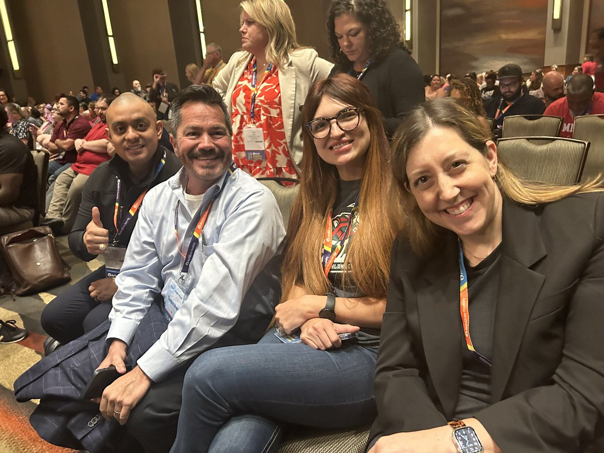 Spotted some <a href="/dallasschools/">Dallas ISD</a> in a room full of thousands of AVID Educators <a href="/AVID4College/">AVID</a> Summer Institute! <a href="/JFKimball_HS/">Justin F. Kimball High School</a> and <a href="/MAOH_DISD/">MAOH</a> 
Our team is grateful! <a href="/AASDISD/">DISD AAS</a> <a href="/baverticalteam/">Ryan Bott</a> #AVID4Possibility