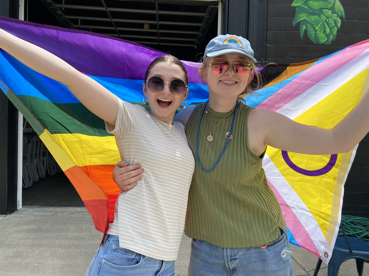 Celebrating Pride with the BGSU College Democrats!🩷🏳️‍🌈