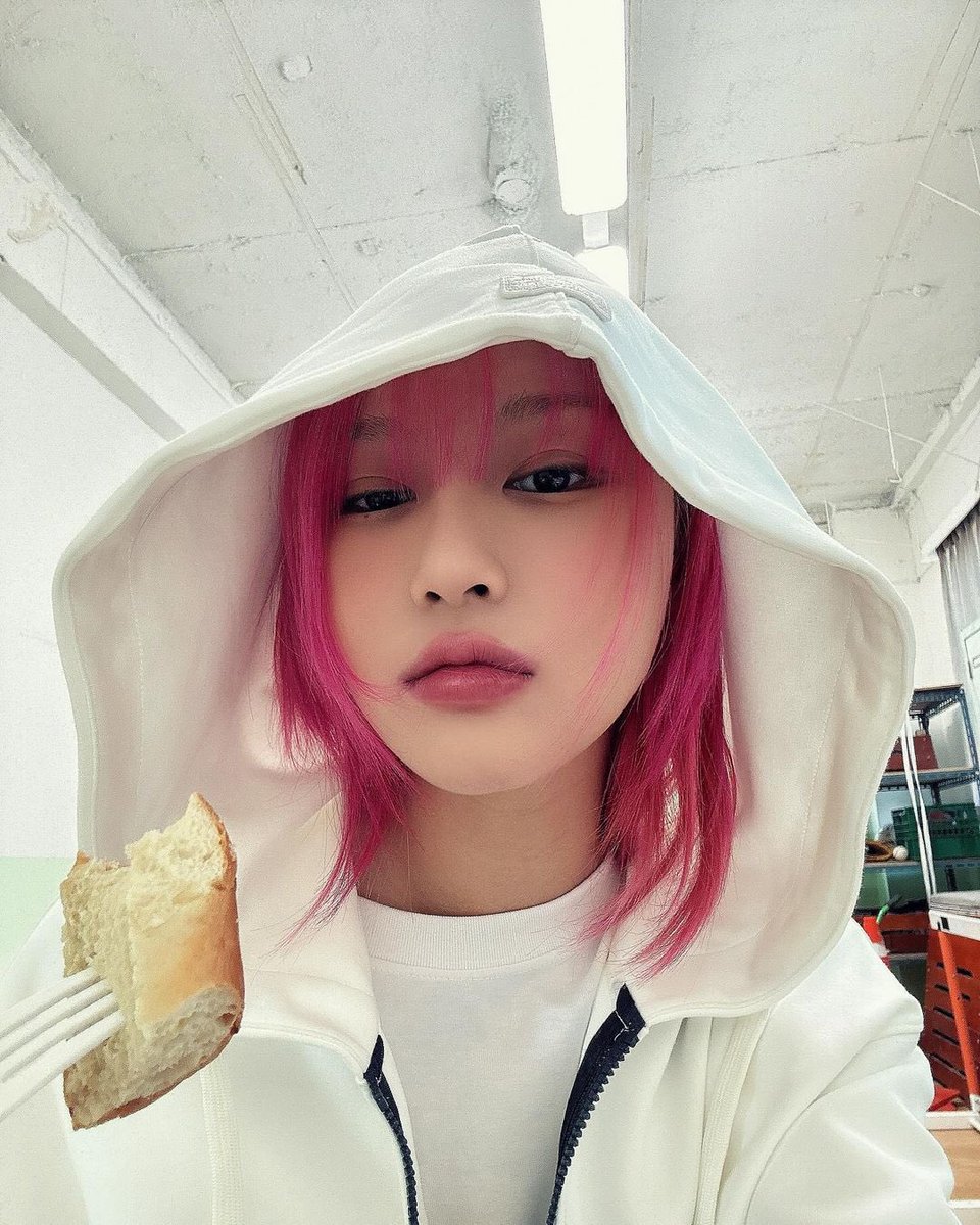 thinkersiyeon tweet picture