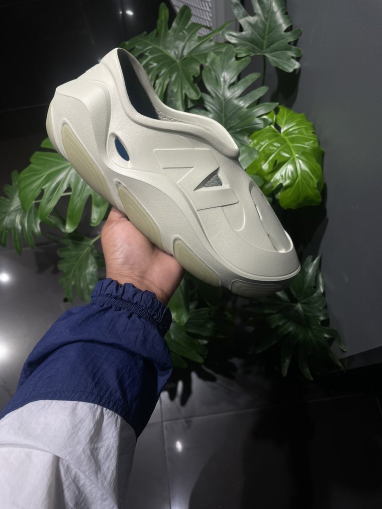 __tumithabethe's tweet image. new balance baby 🫰🏽 😍.