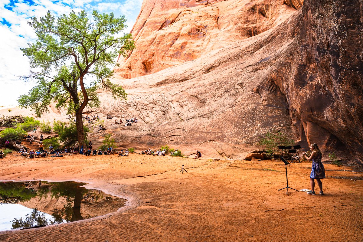 “One of the most breathtaking ‘amphitheaters’ in the world” (PBS Newshour) ... Have you booked your bucket-list travel experience at MMF? Tickets for our 2024 season are selling fast!
Join us: moabmusicfest.org/calendar/
📷: Richard Bowditch