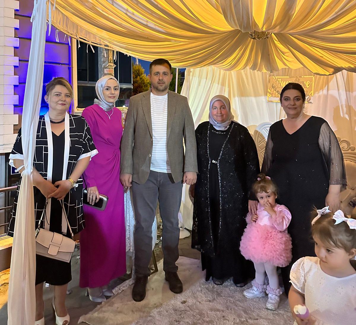yunusercan39's tweet photo. Sevda &amp; Abdullah Ergi Ailesinin kıymetli evlatlarının sünnet düğününe katılım sağladık. 😊
Rabbim ailesine nice mürüvvetlerini görmeyi nasip etsin inşallah. 🌟🤲🏻

@erkankandemir 
@halisdalkilic 
@sabancopuroglu https://t.co/6MadRZlKUI
