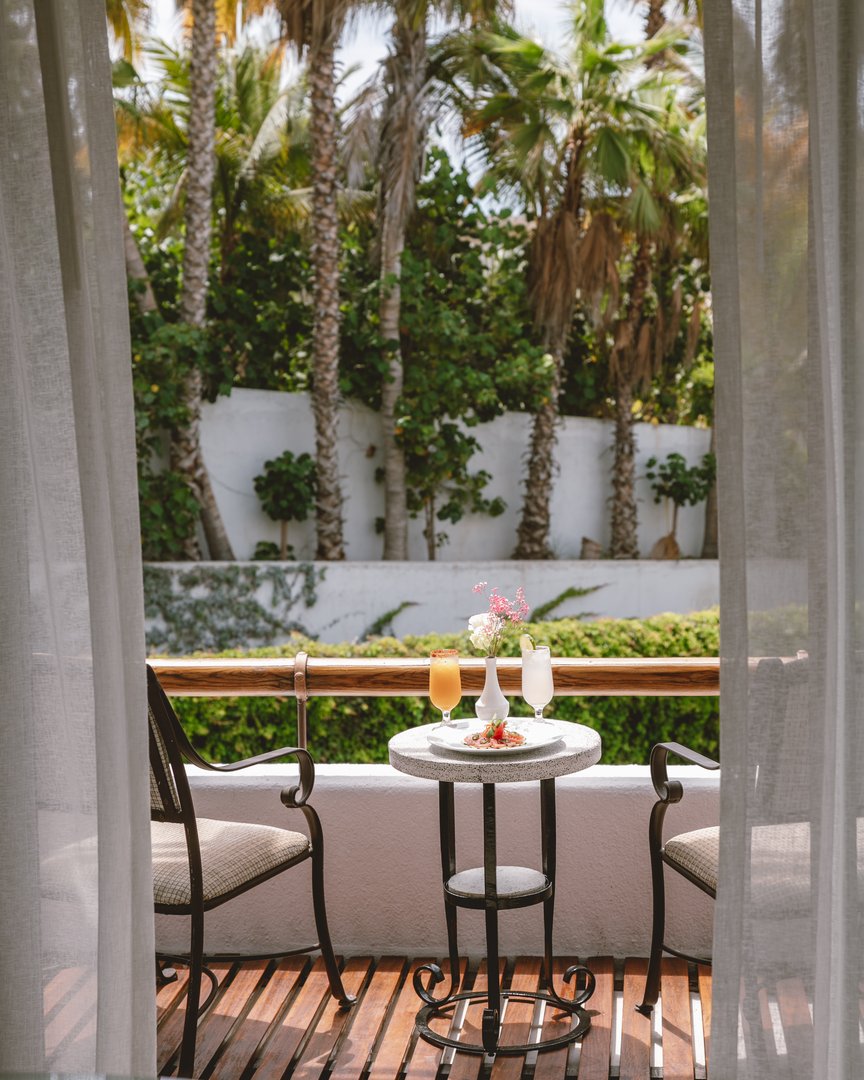 MarquisLosCabos's tweet photo. Tropical days are better spent with a private terrace and plunge pool — check in and see for yourself. 💛

Explore our suites and casitas at https://t.co/VyPTXS9vPD! https://t.co/2LjtWaRpqy