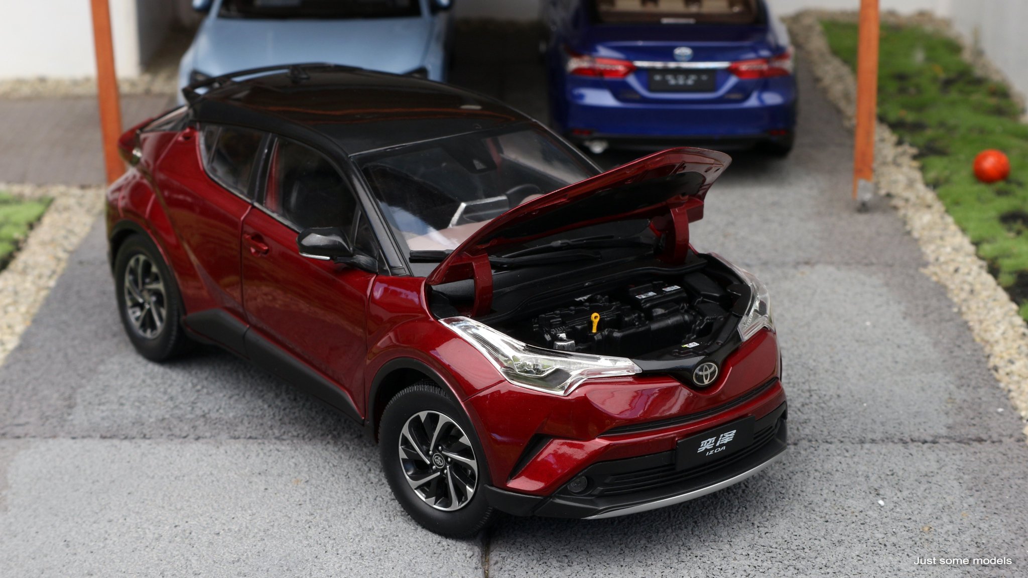 1/18 PAUDI トヨタ C-HR / IZOA 2016 sddefault.jpg