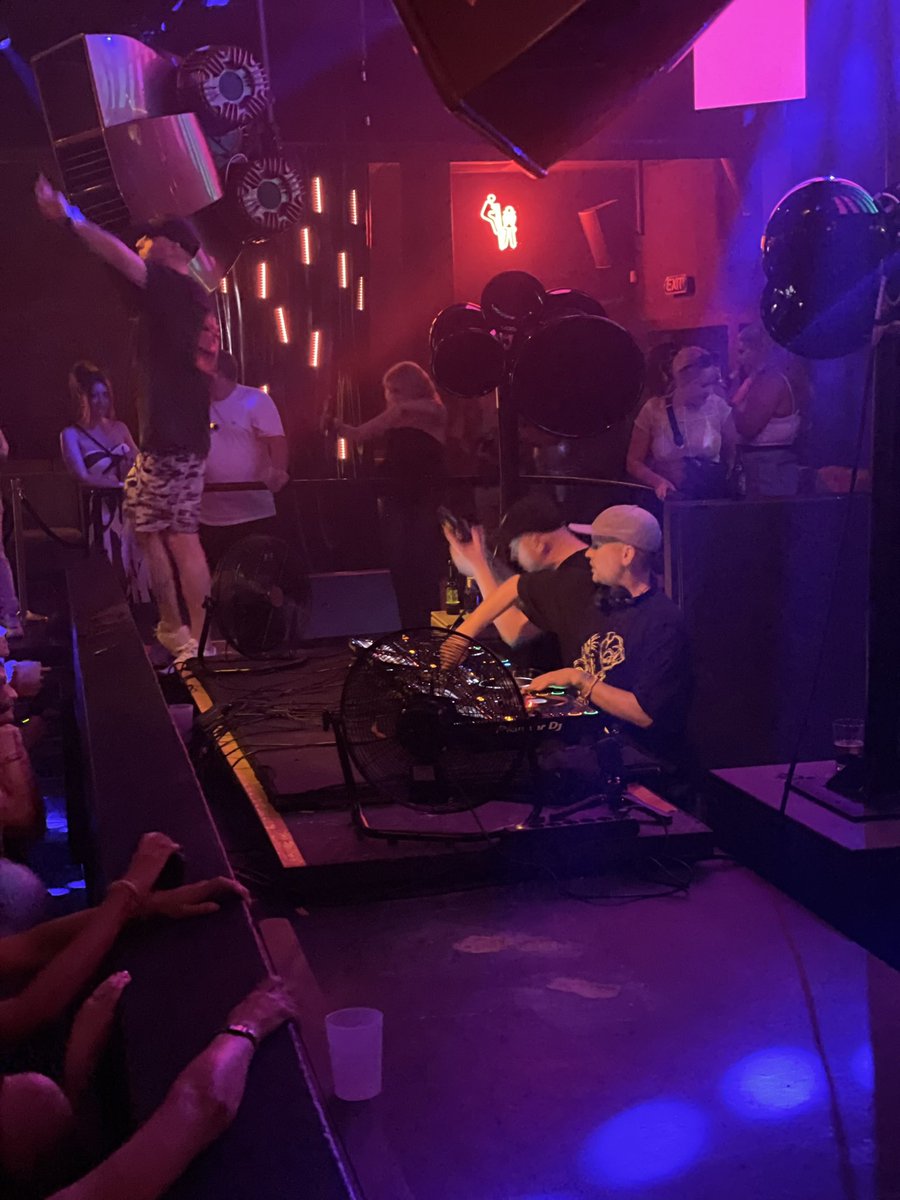 Went to the WAH Opening Party in <a href="/eden_ibiza/">Eden Ibiza</a> - What A Night 😮‍💨
The atmosphere was incredible, the music was 🔥 &amp; it was so lush to see DJs who absolutely love what they do, as well as be supportive of the other DJs too 😍 all the best for the #Ibiza residency <a href="/HybridMindsDNB/">Hybrid Minds</a> ❤️