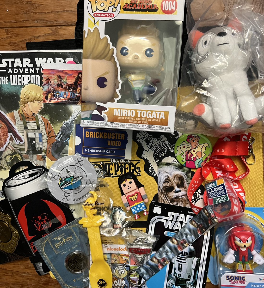We have our next #SDCC giveaway!

Just RT (re-post) &amp; follow to enter! 

We’ll announce the winner on next week’s livestream &amp; on social afterwards! #ComicCon