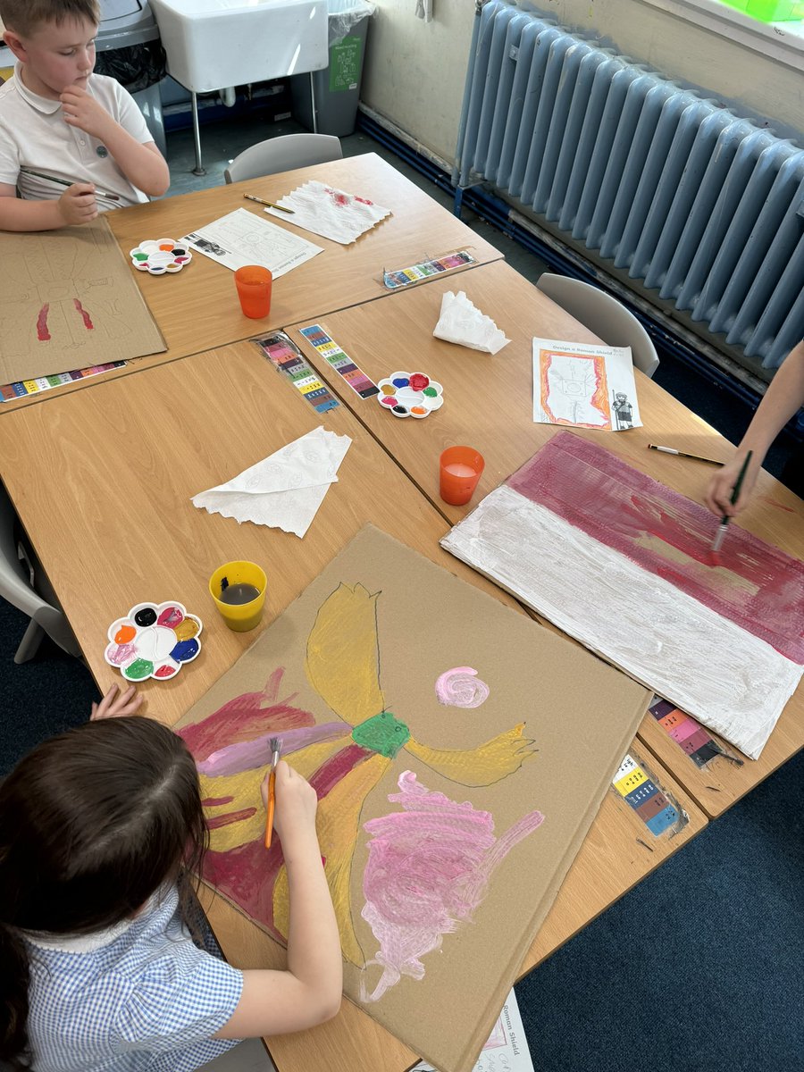 P3b started looking at chance and uncertainty in maths, we continued working on our own stories using story maps and got started creating our own shields 🛡️ 🎨 <a href="/BrunstanePS/">Brunstane PS</a> #creativity #ambition